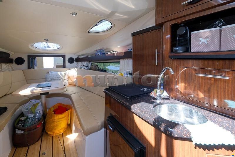 Regal 28 Express