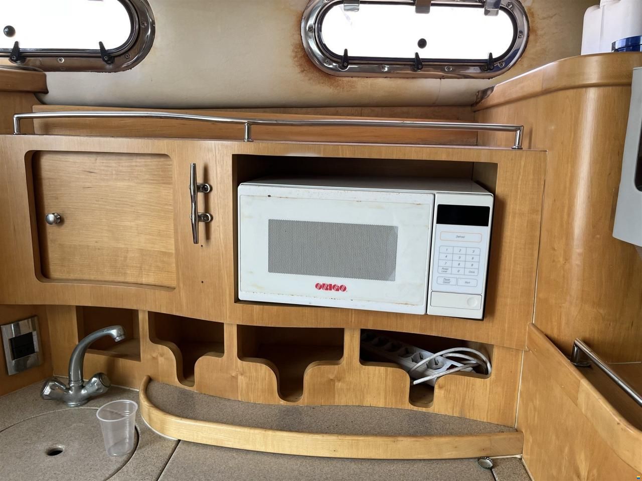 Boston Whaler 34 Defiance