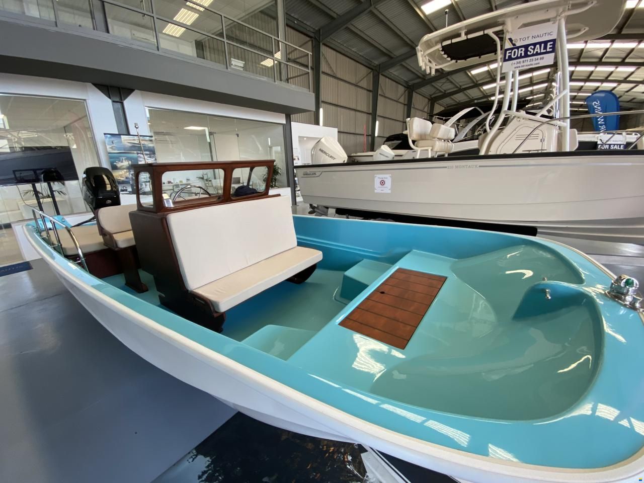 Boston Whaler Eastport