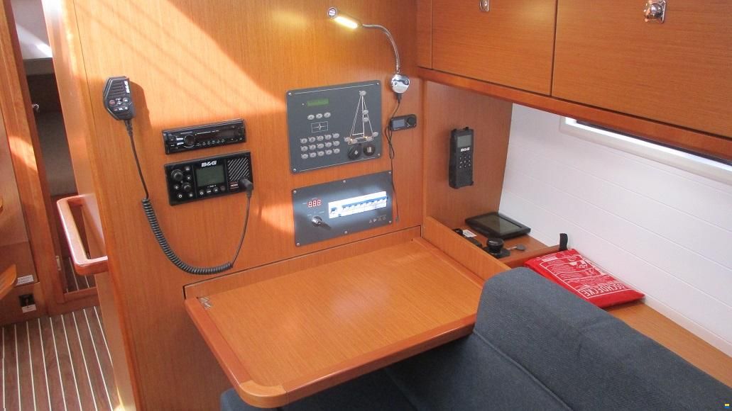 Bavaria Cruiser 37