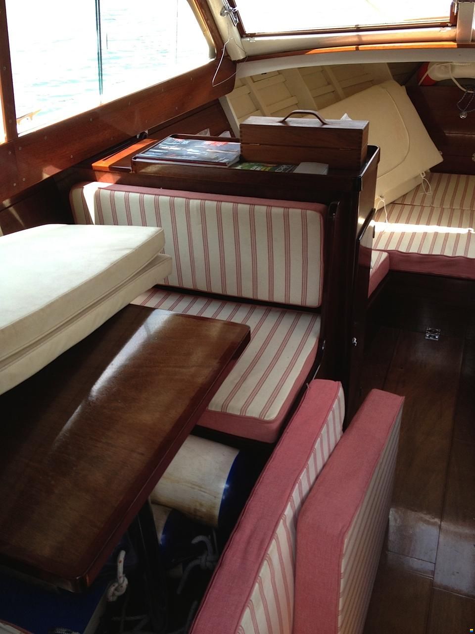Chris Craft 27 cruiser