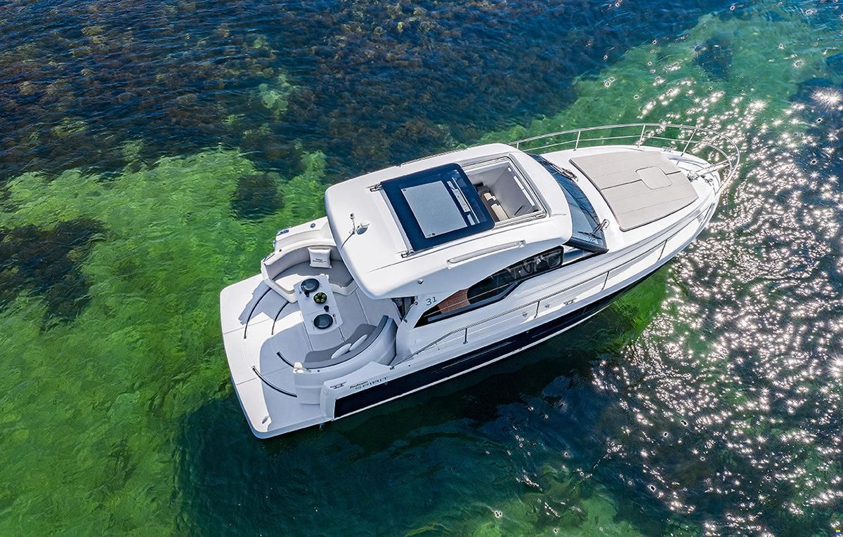 Rodman Spirit 31 HT Outboard