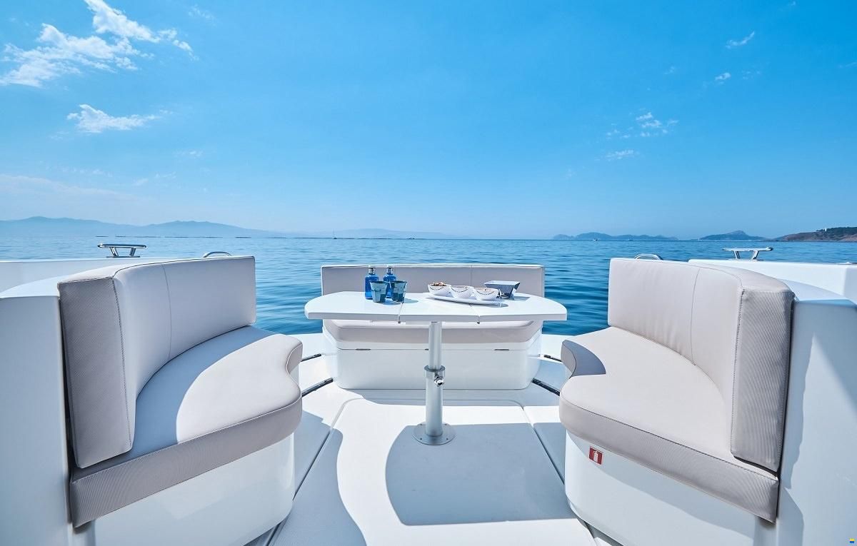 Rodman Spirit 31 HT Outboard