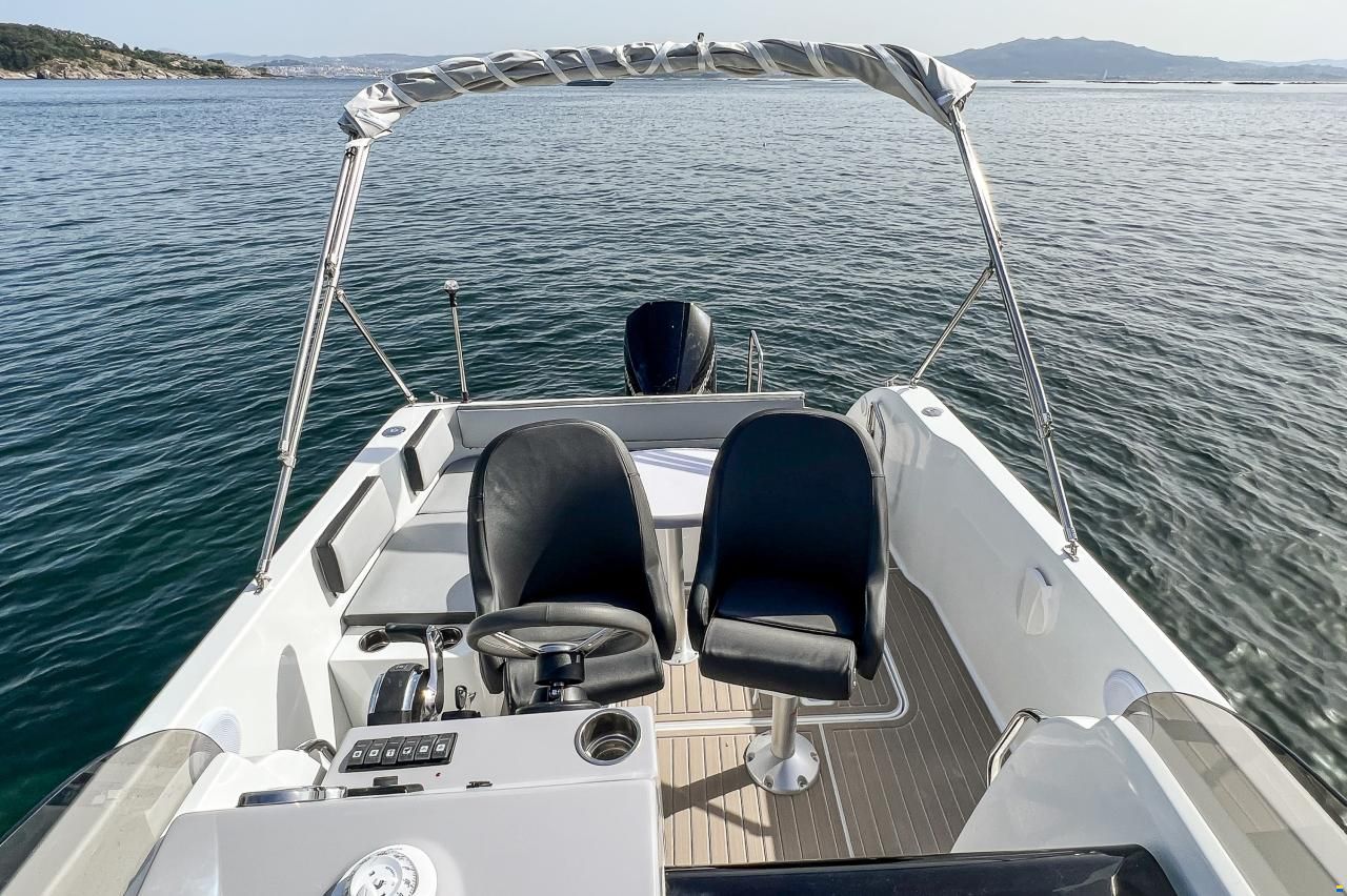 Rodman 690 Ventura CC