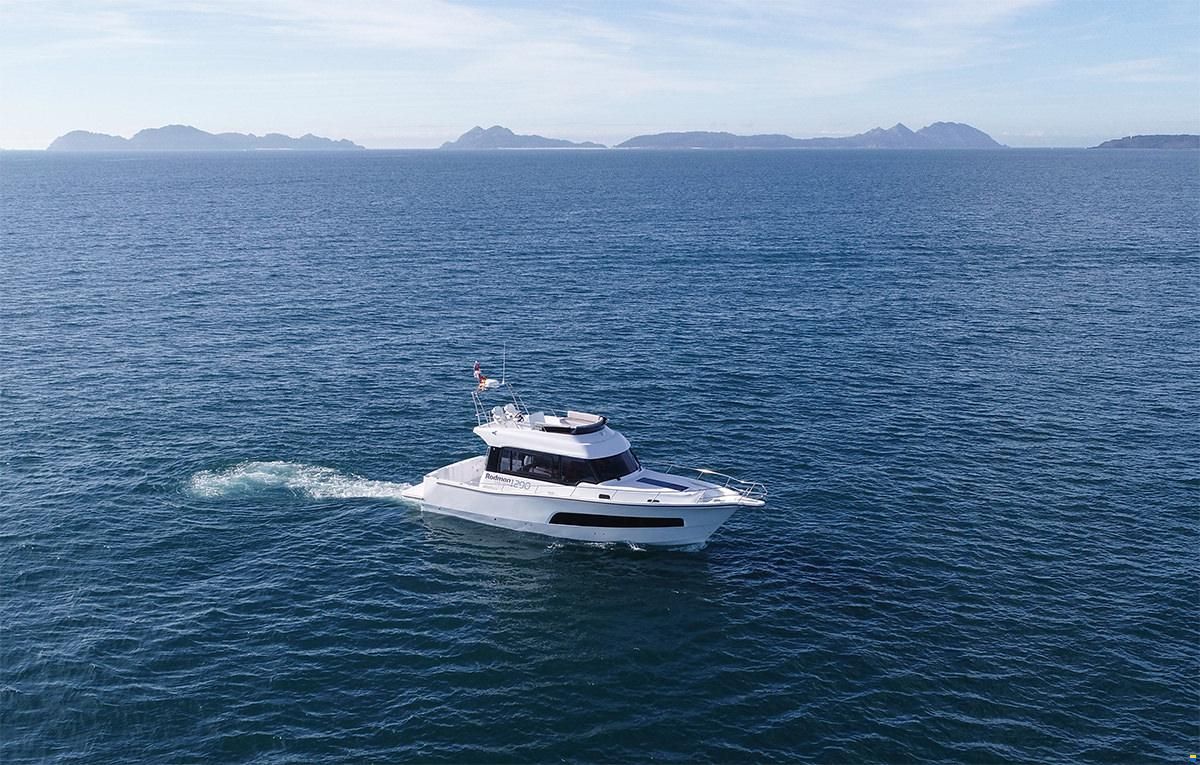 Rodman 1290 Evolution Flybridge