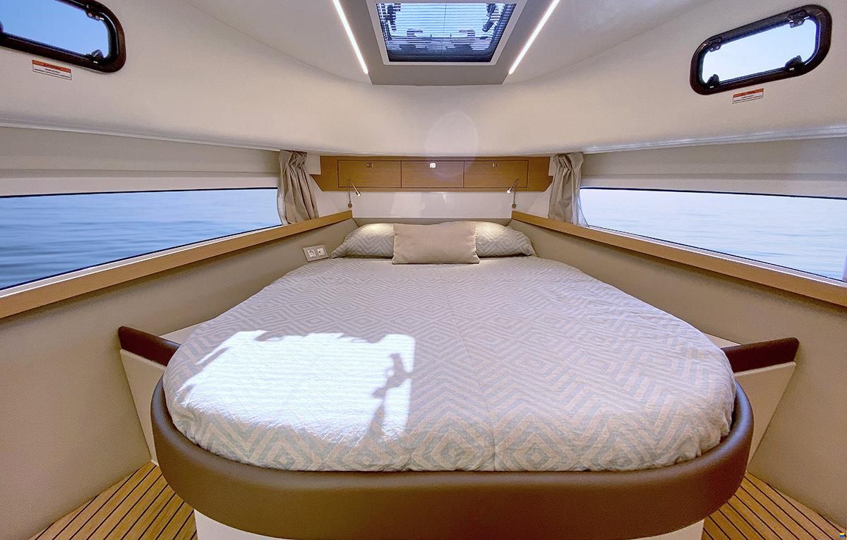 Rodman 1290 Evolution Flybridge