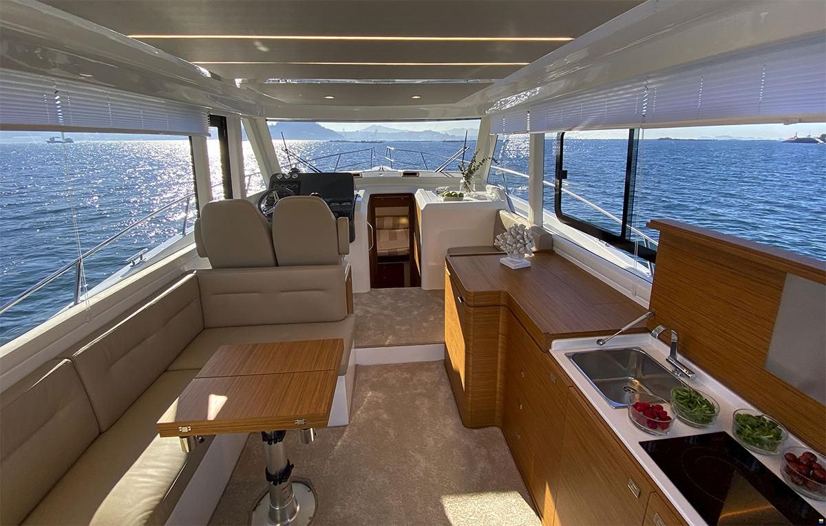 Rodman 1290 Evolution Flybridge