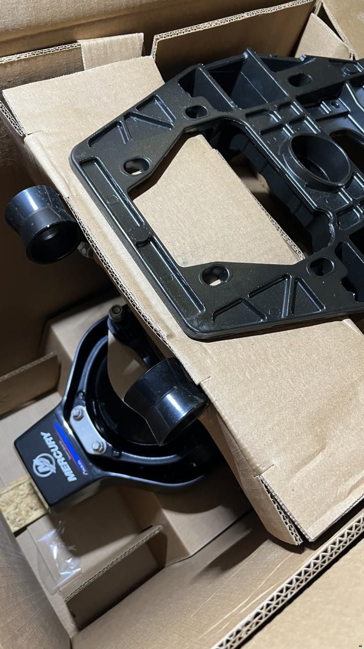 MerCruiser Bravo Axius Transom