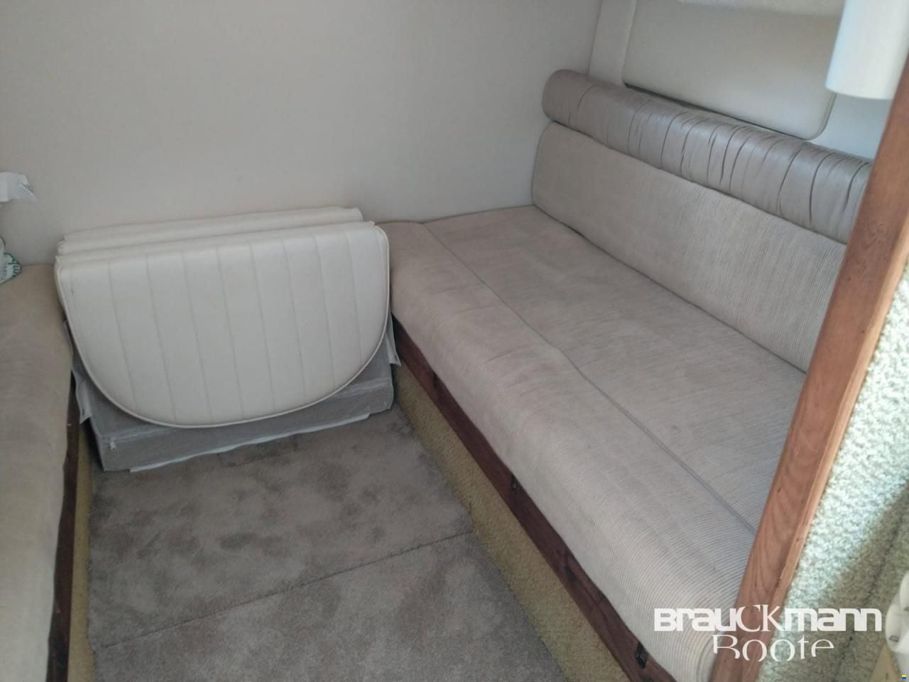 Maxum 3300 SCR