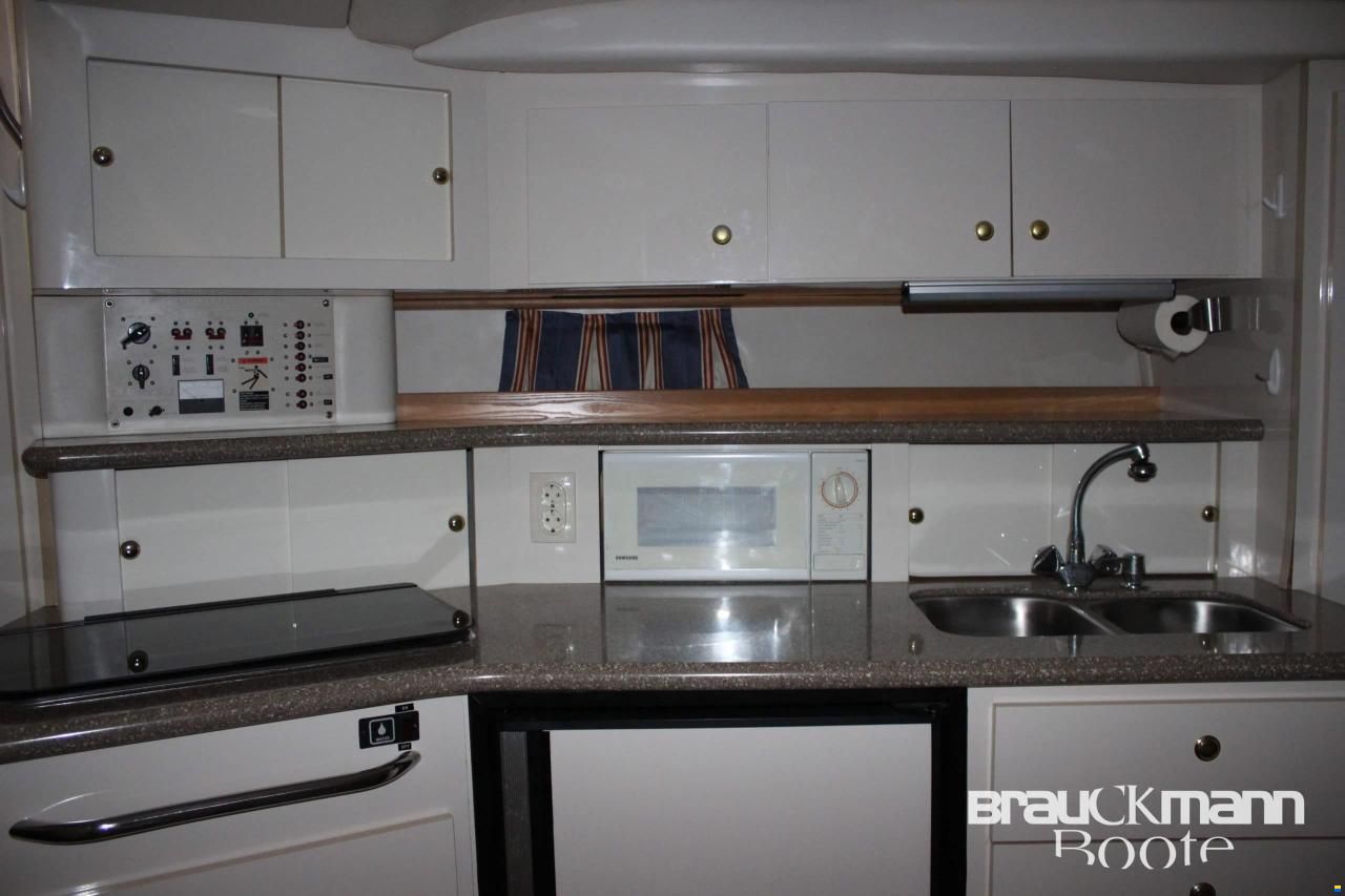 Maxum 3300 SCR