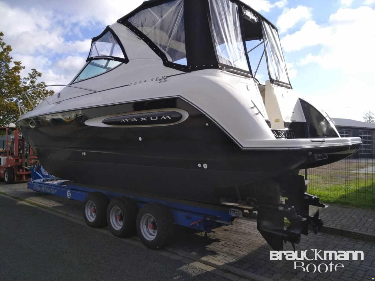 Maxum 3300 SCR