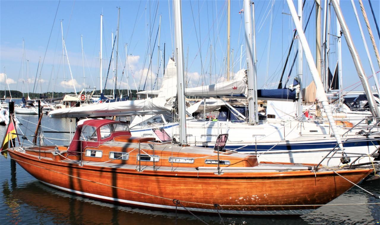 Klassisch elegante 7 KR Segelyacht