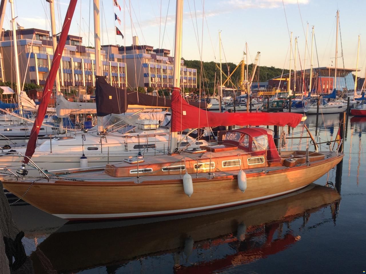 Klassisch elegante 7 KR Segelyacht