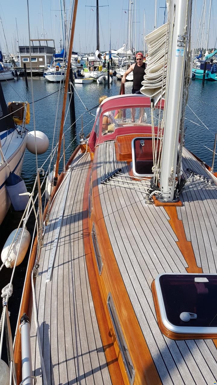 Klassisch elegante 7 KR Segelyacht