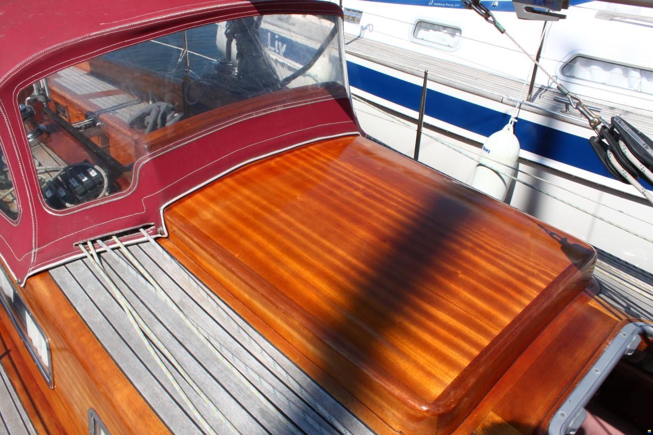 Klassisch elegante 7 KR Segelyacht