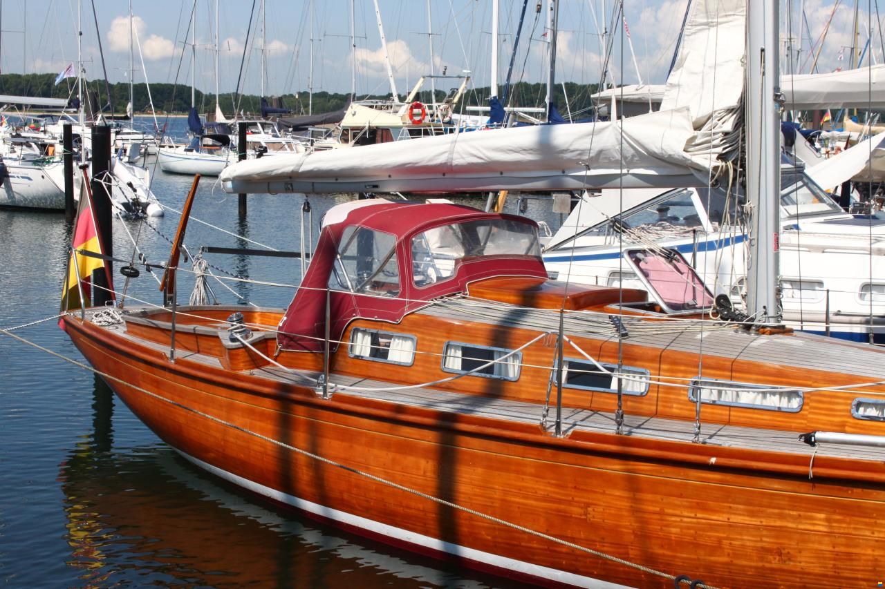 Klassisch elegante 7 KR Segelyacht