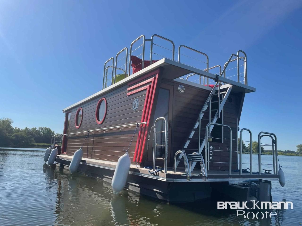 Werftbau Solar Hausboot 2022