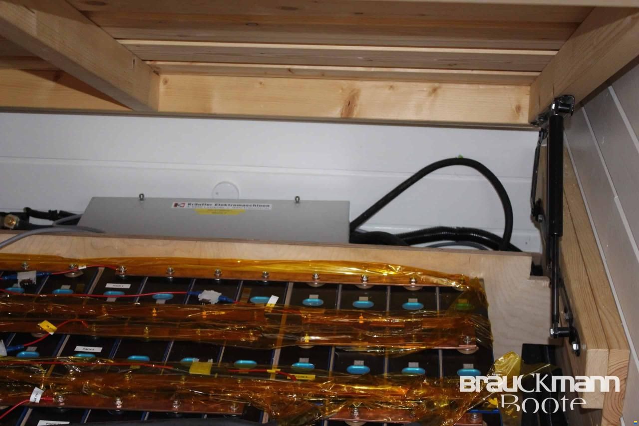 Werftbau Solar Hausboot 2022