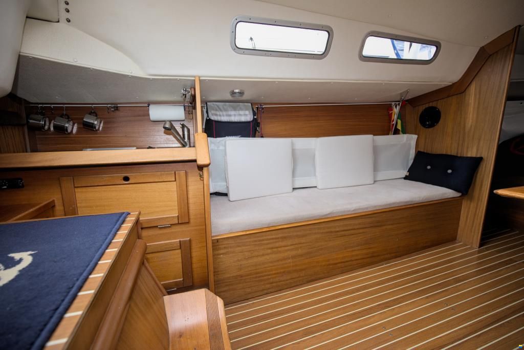 Hanse 301