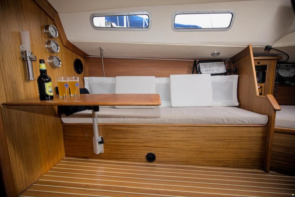 Hanse 301
