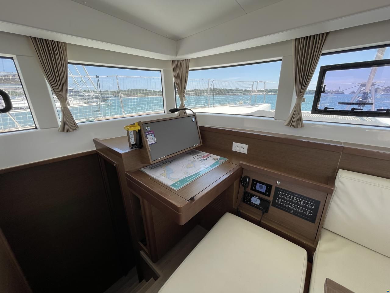 Lagoon 40
