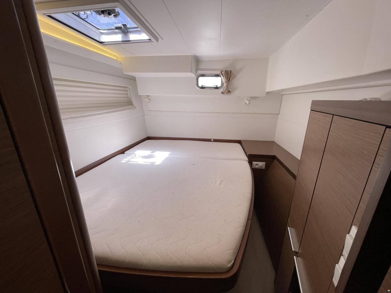 Lagoon 40