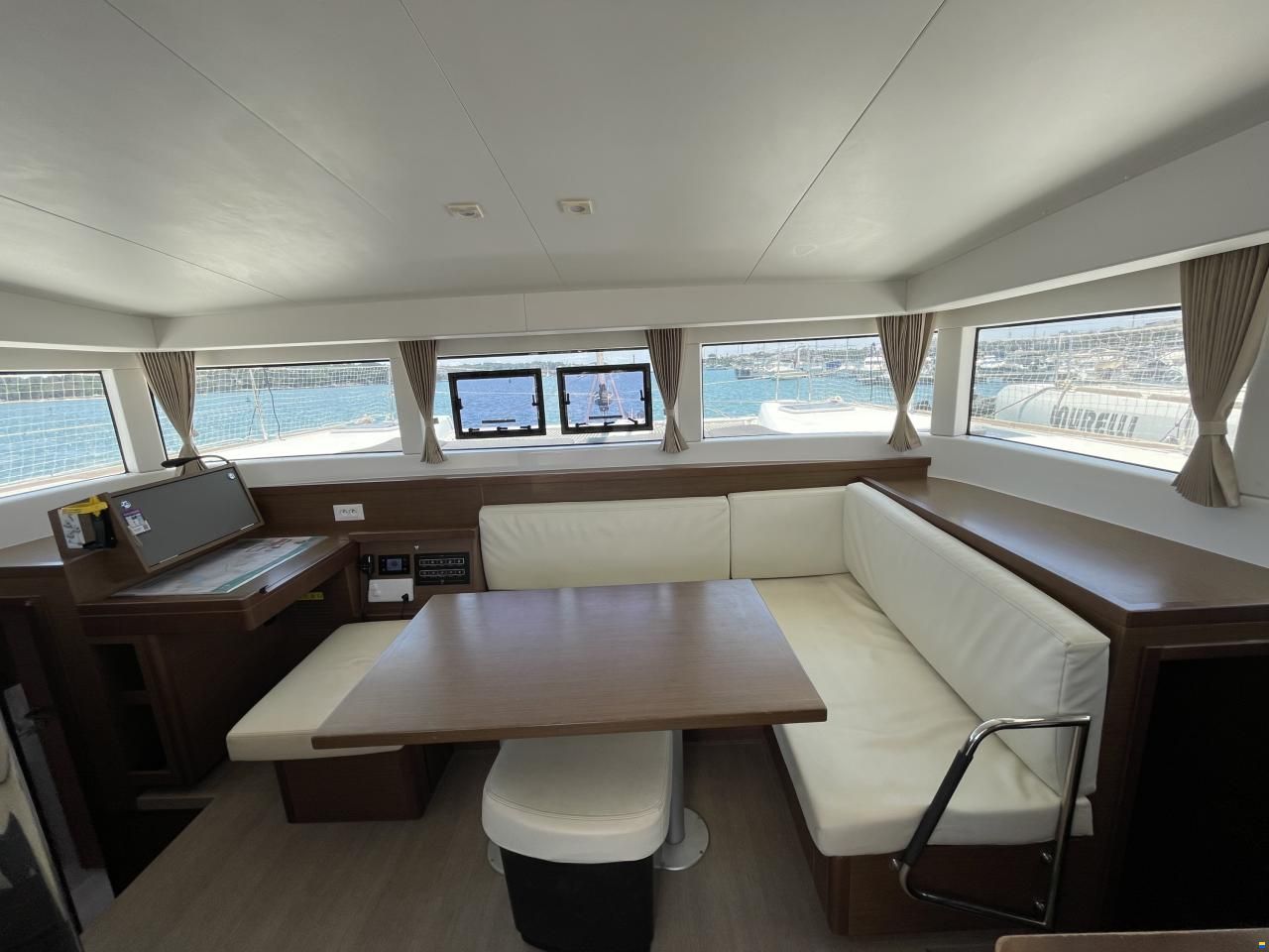Lagoon 40