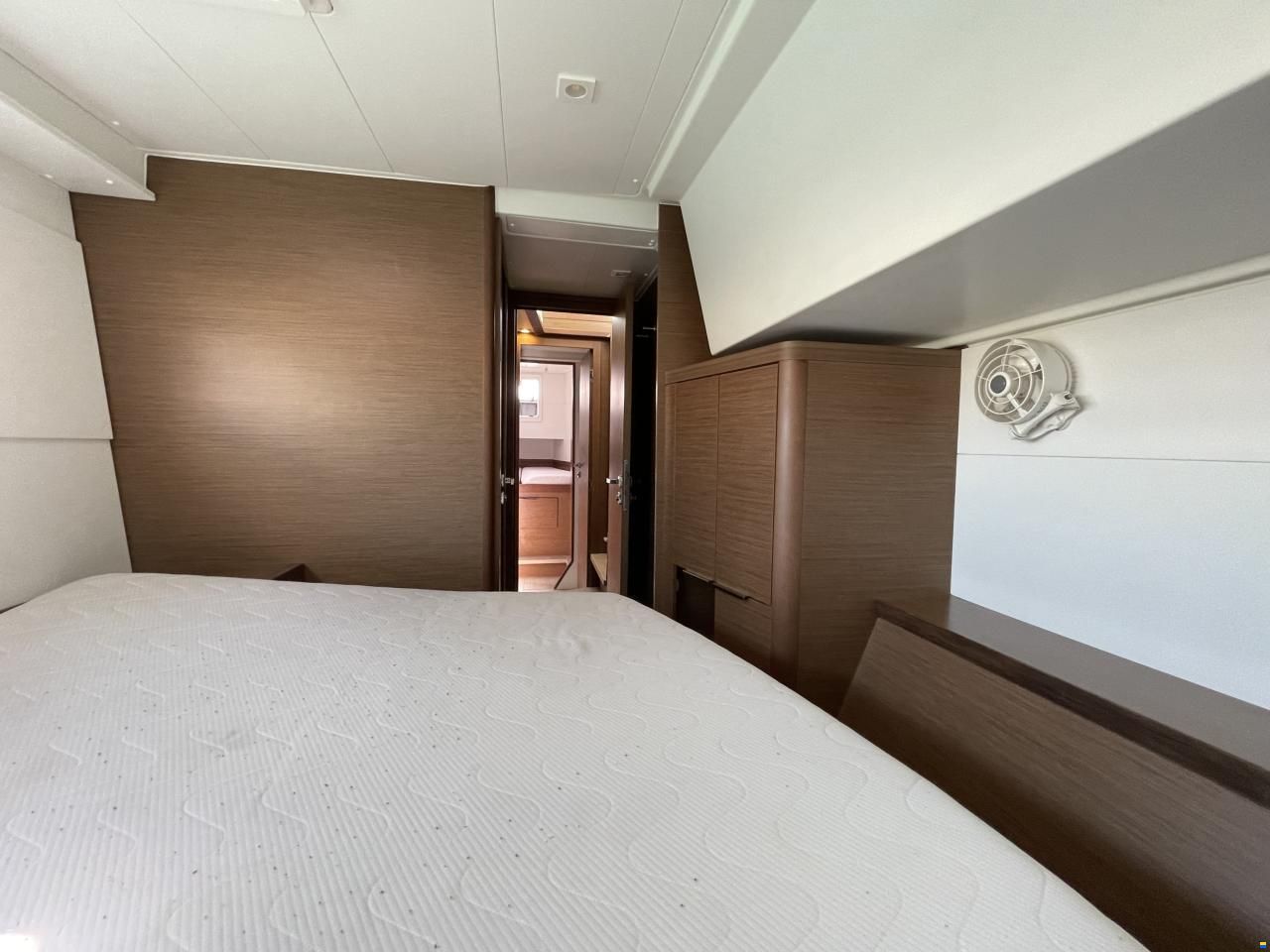 Lagoon 40