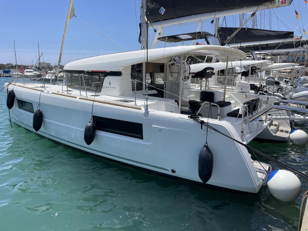 Lagoon 40