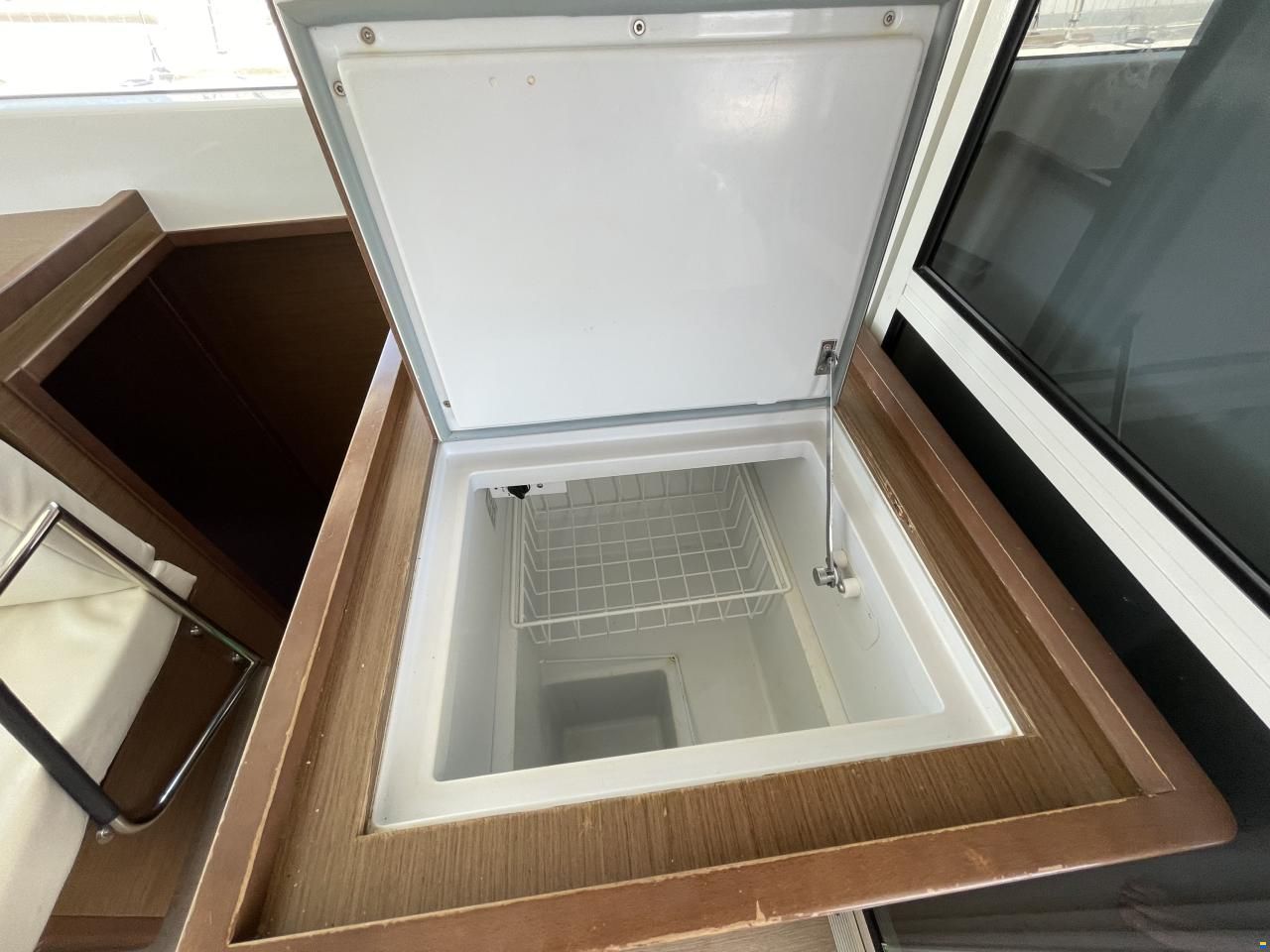 Lagoon 40