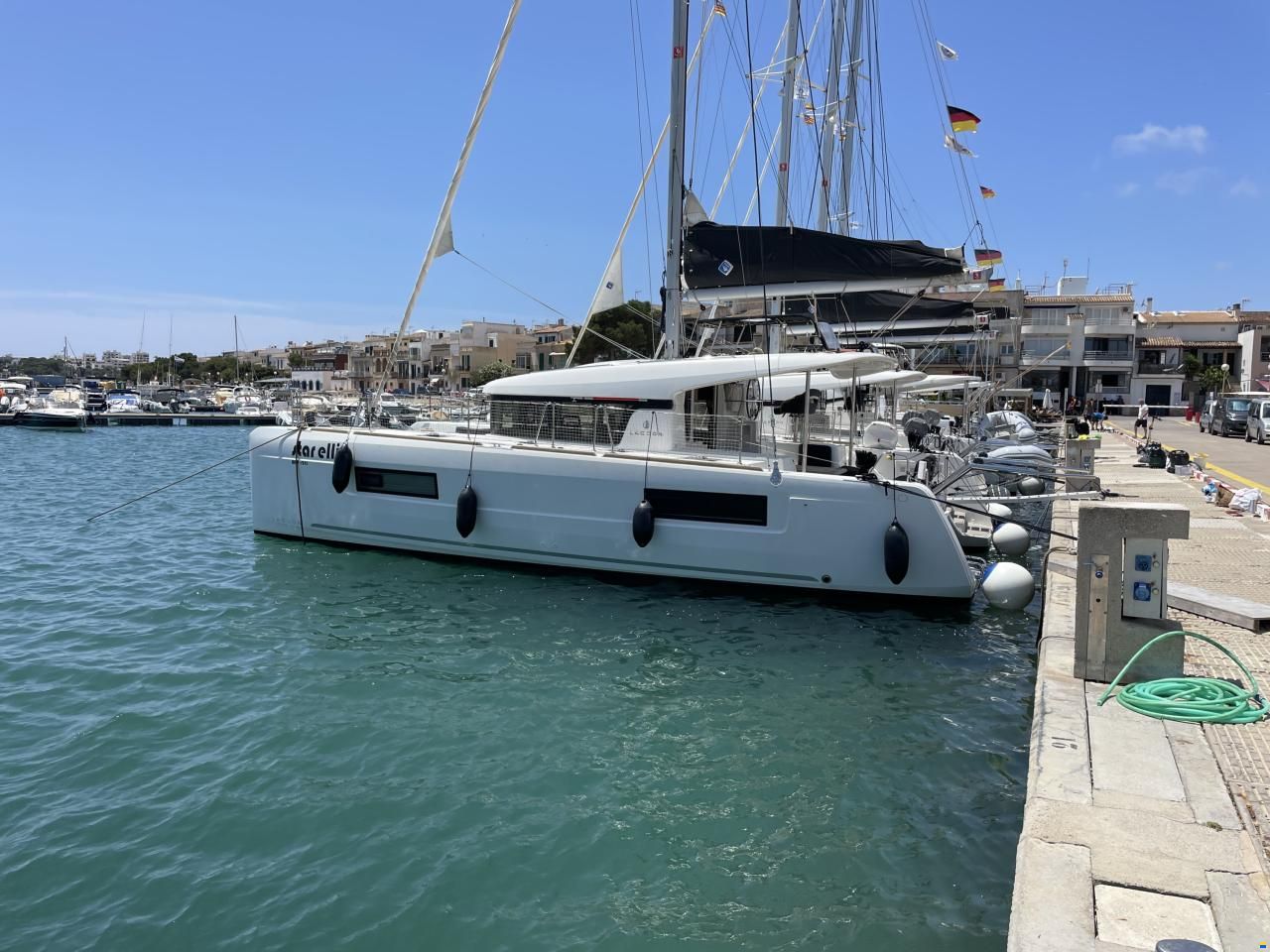 Lagoon 40