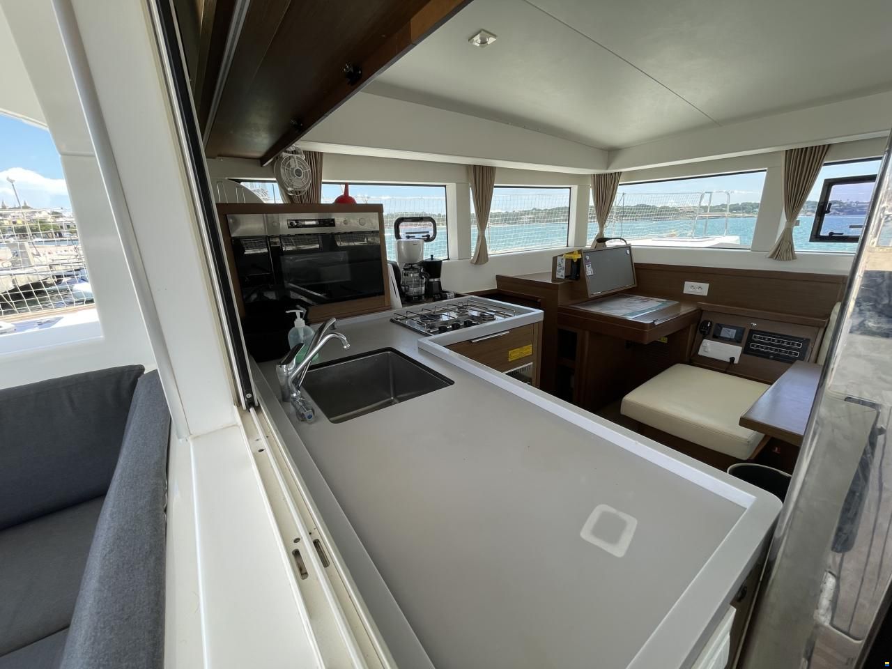 Lagoon 40