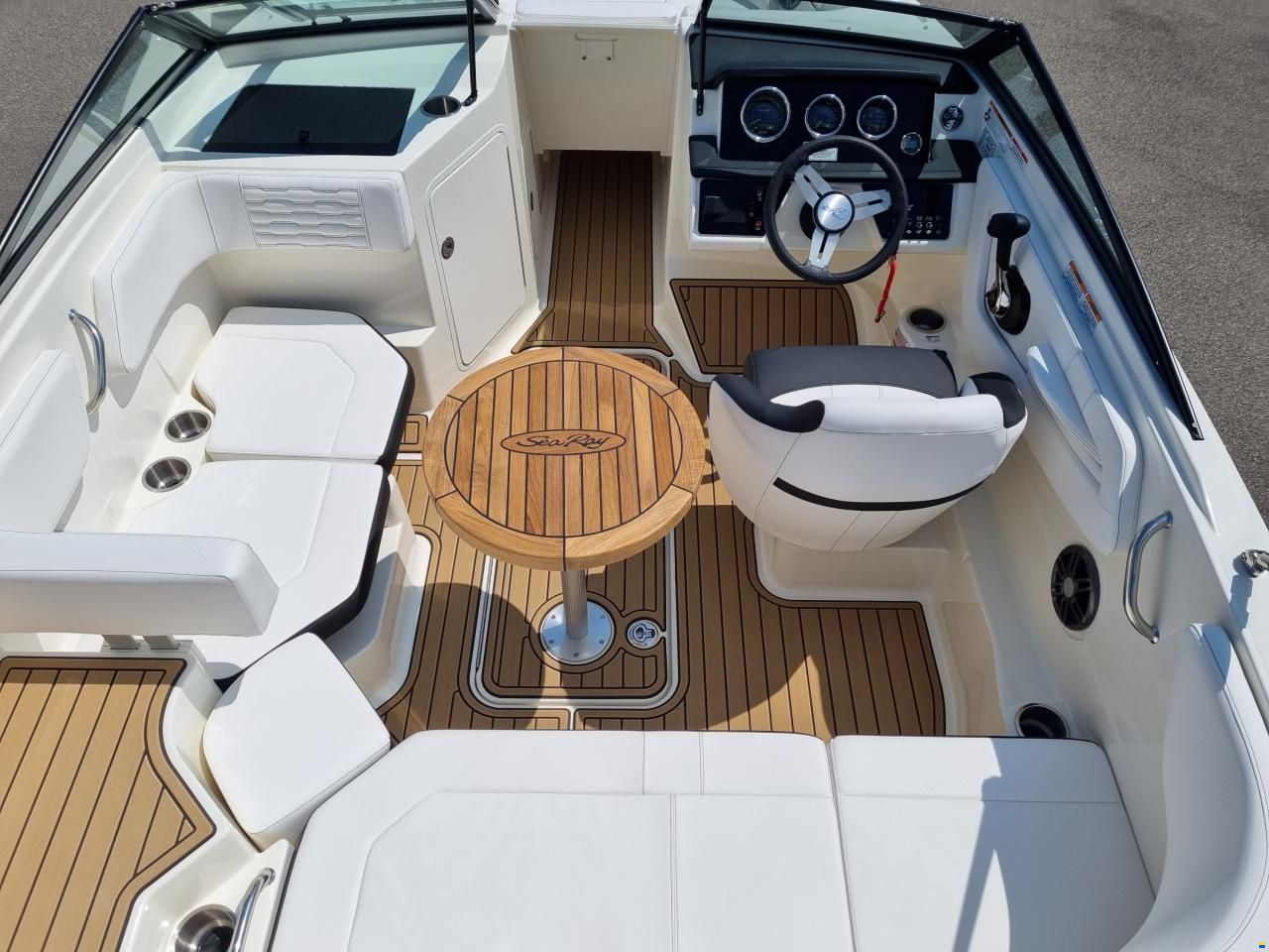 Sea Ray SPX 190  Europa