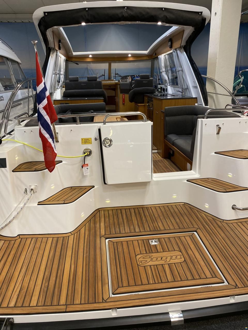 Saga 330 SunTop