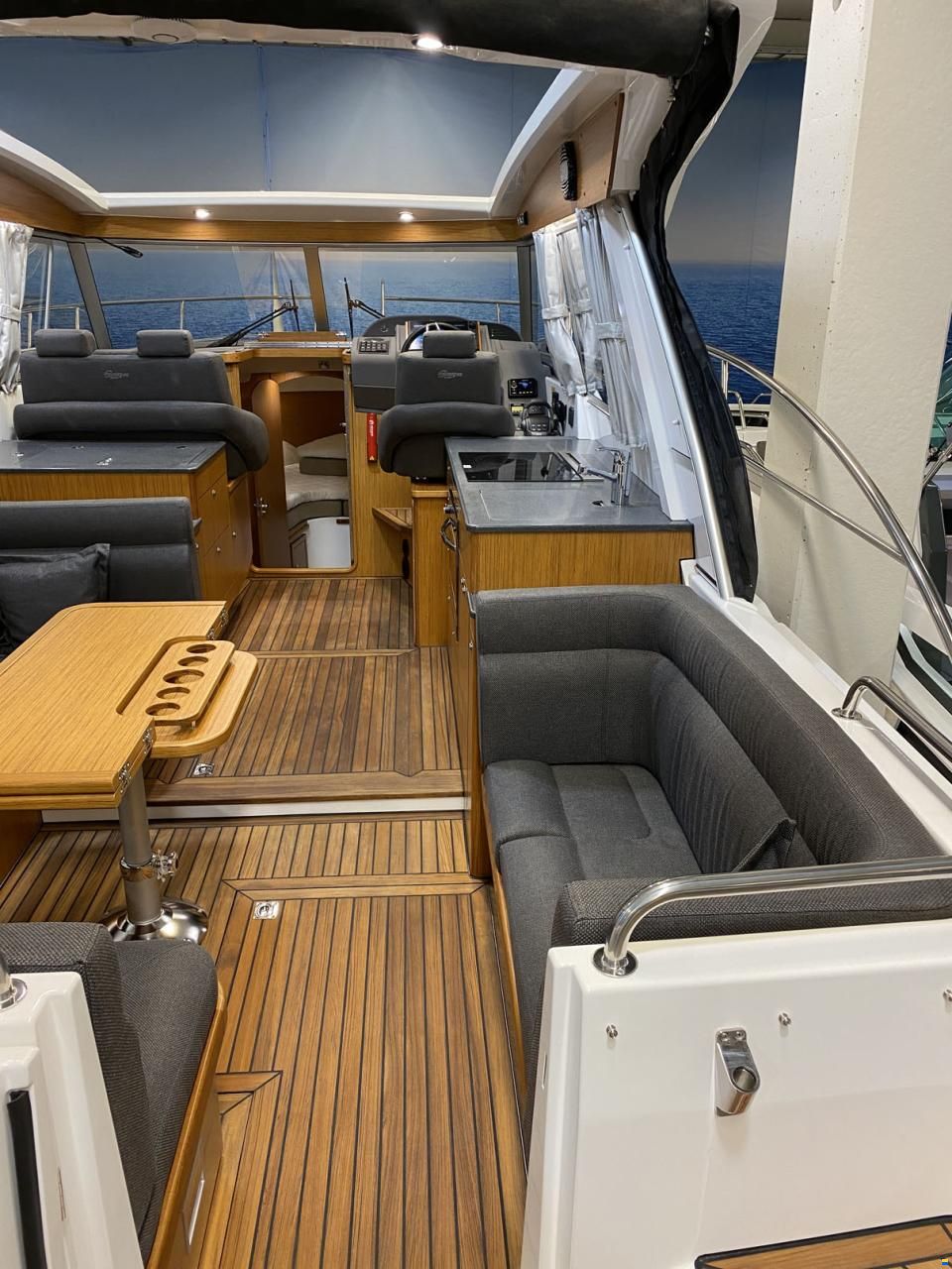 Saga 330 SunTop