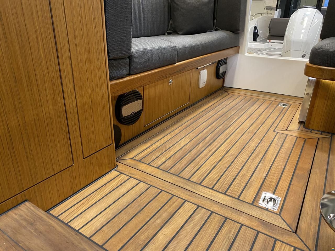 Saga 330 SunTop