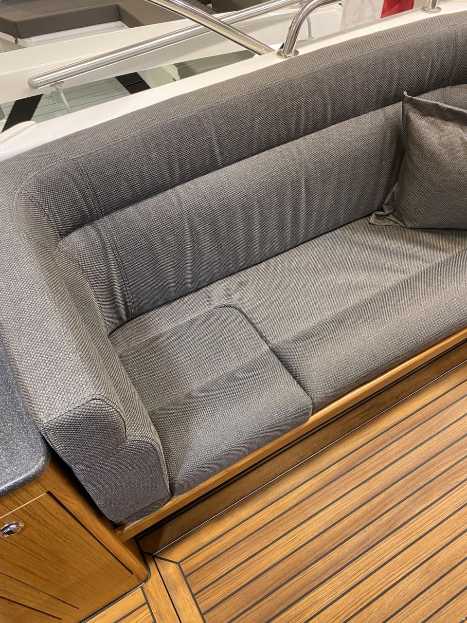 Saga 330 SunTop