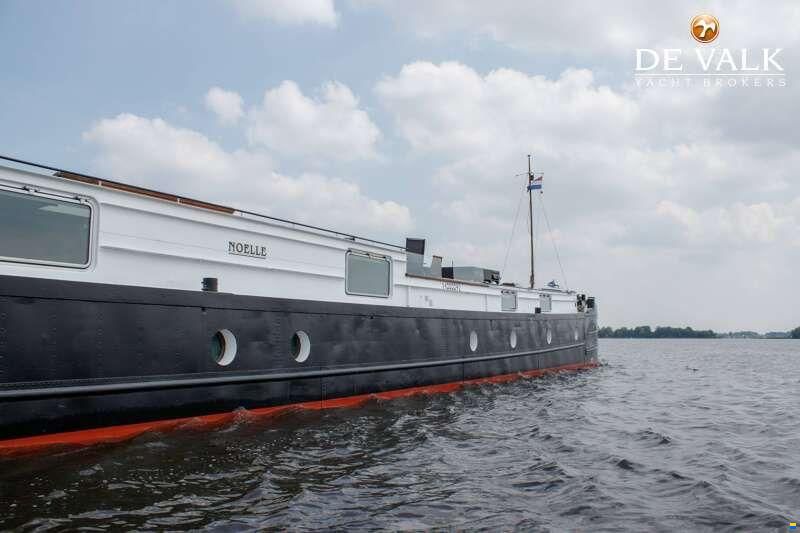 Houseboat Waterloft Luxemotor Spitz 38M