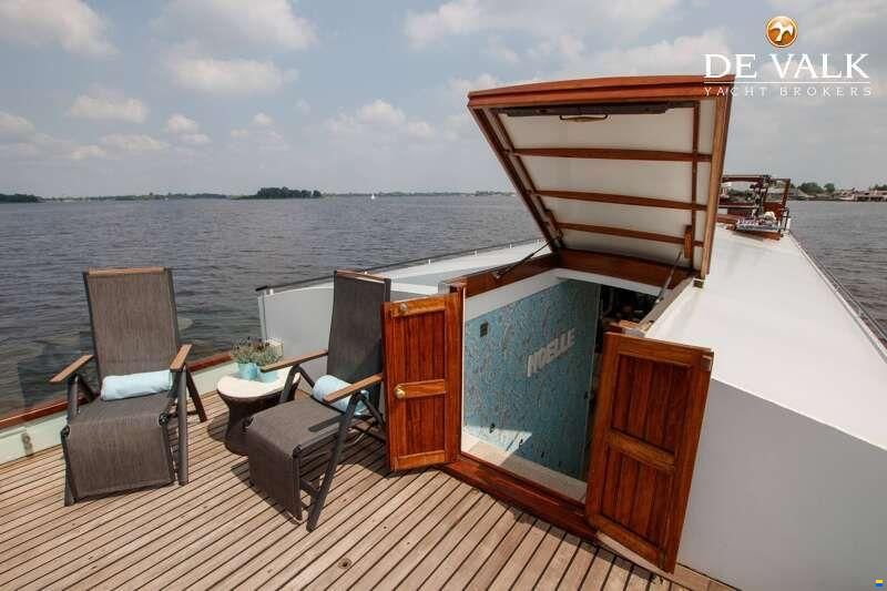Houseboat Waterloft Luxemotor Spitz 38M