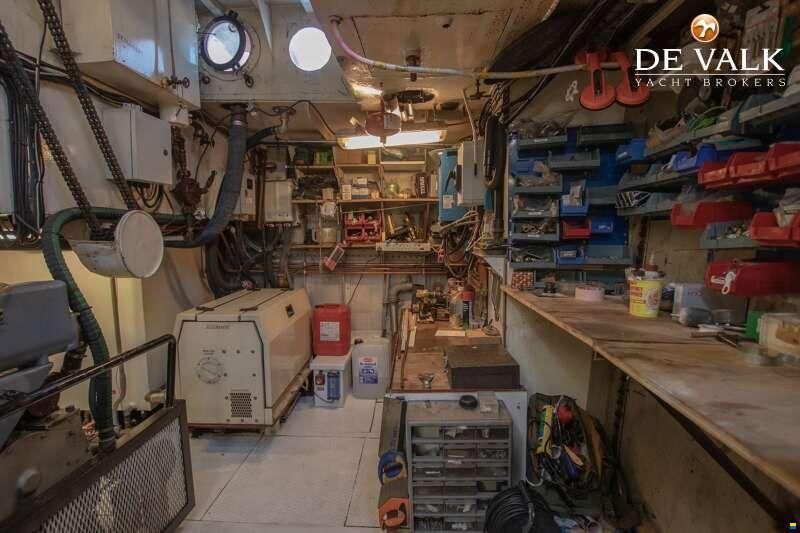 Houseboat Waterloft Luxemotor Spitz 38M