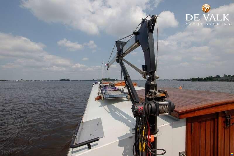 Houseboat Waterloft Luxemotor Spitz 38M