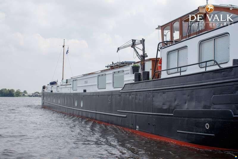 Houseboat Waterloft Luxemotor Spitz 38M