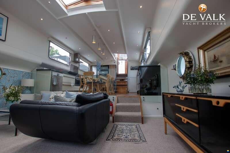 Houseboat Waterloft Luxemotor Spitz 38M