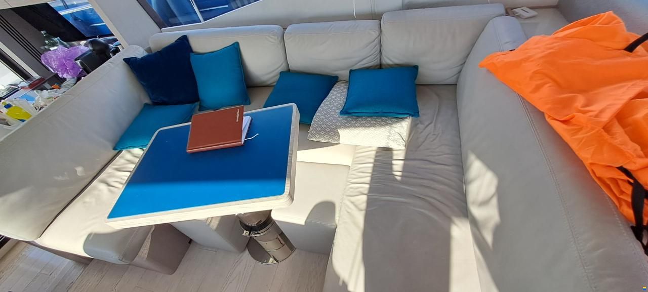 Ferretti 500