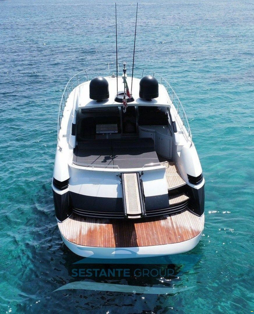Pershing 50'