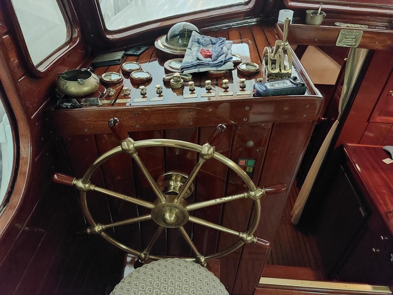 Backdecker