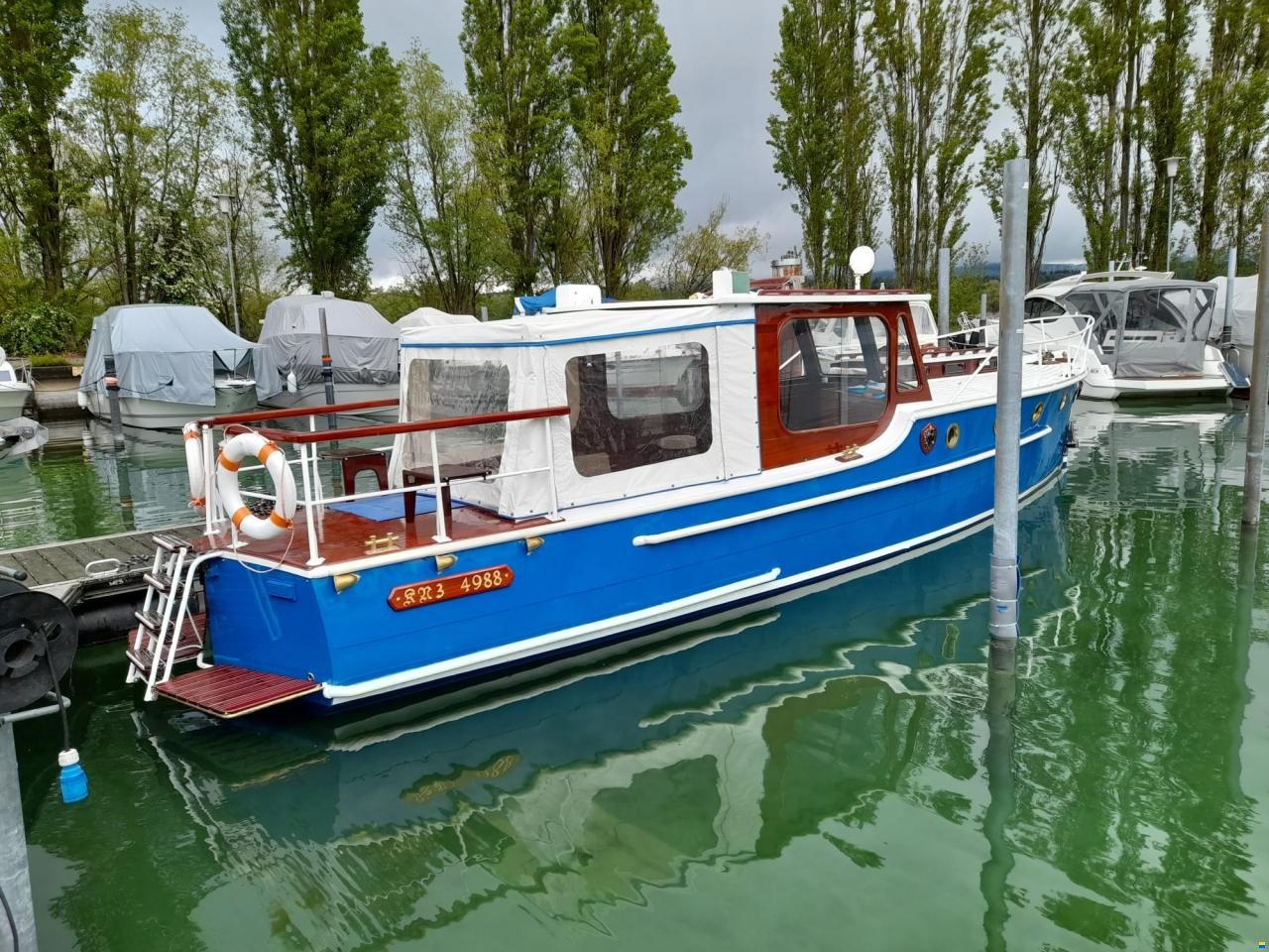 Backdecker