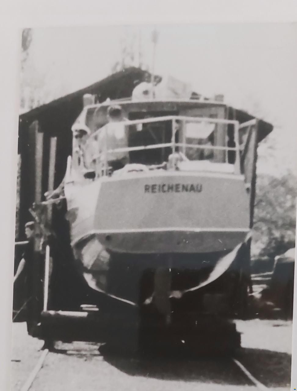 Backdecker