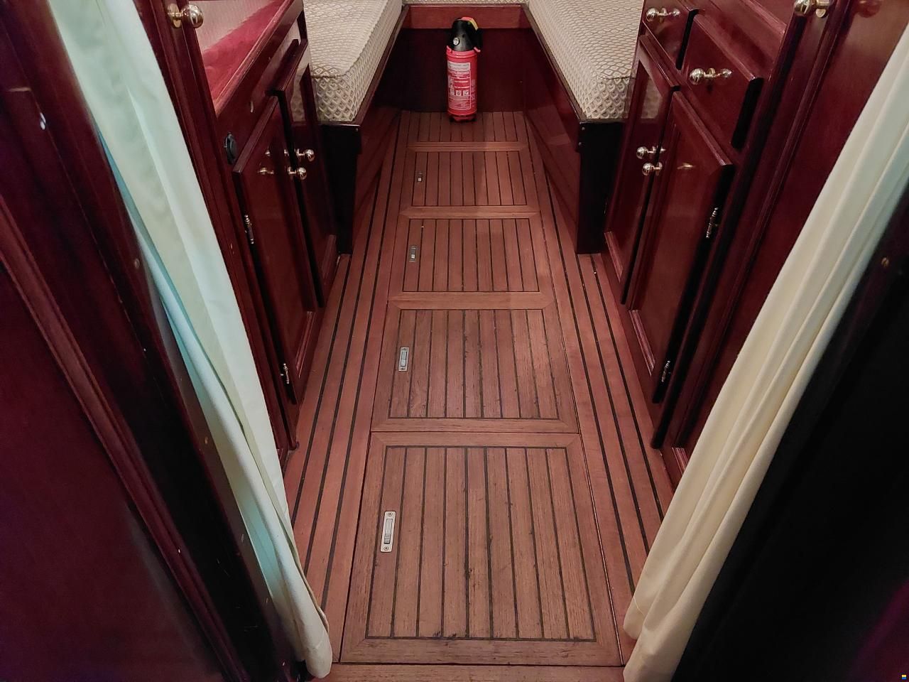 Backdecker