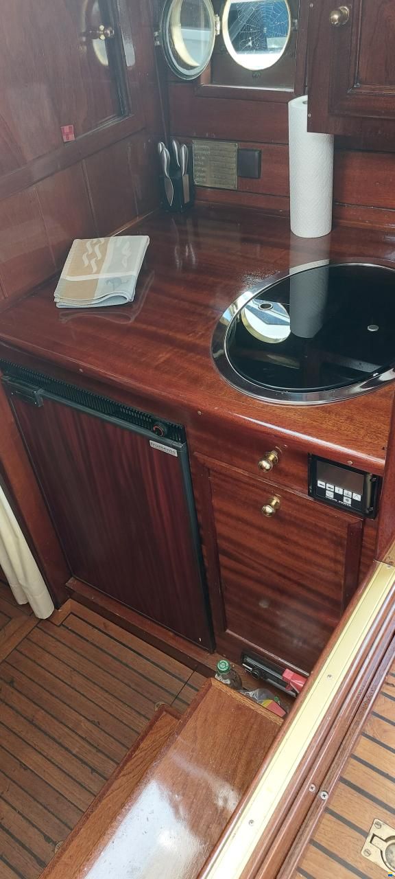 Backdecker
